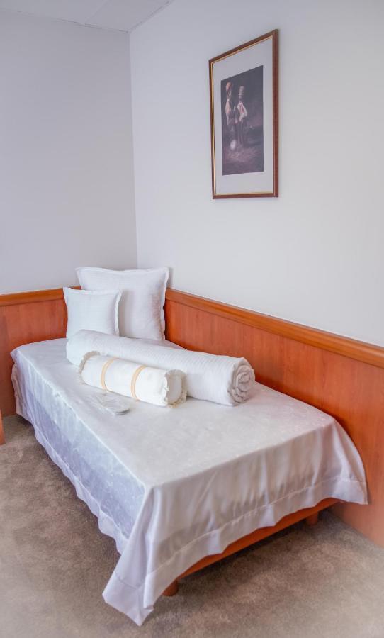 Hotel Integra Doboj Exteriör bild